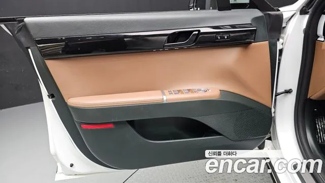 Hyundai Grandeur GN7 — Фото автомобиля 13