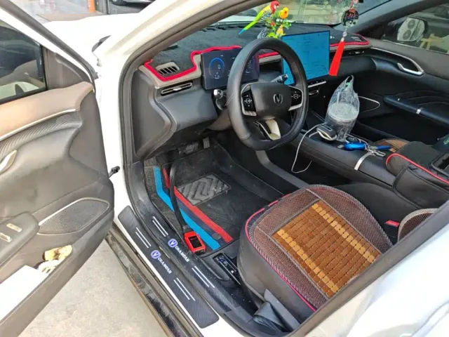 Changan Eado — Фото автомобиля 15