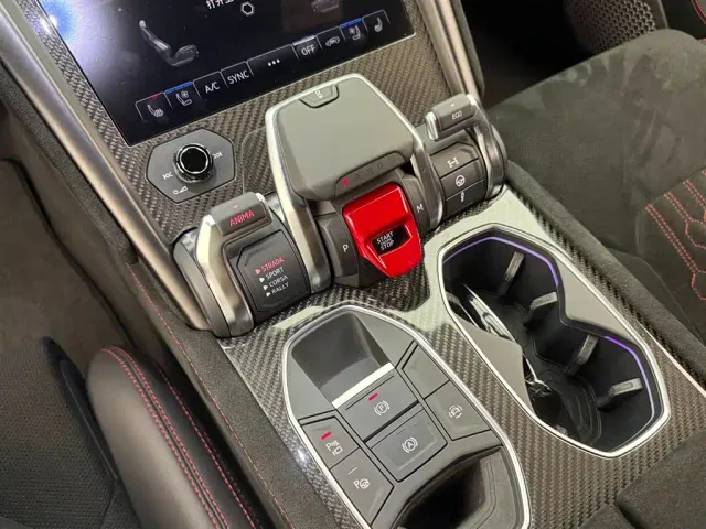 Lamborghini Urus — Фото автомобиля 8