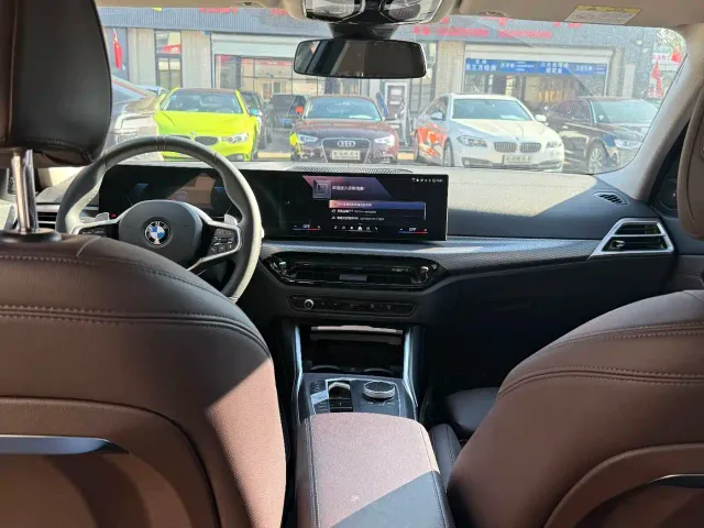 BMW 3 Series — Фото автомобиля 7