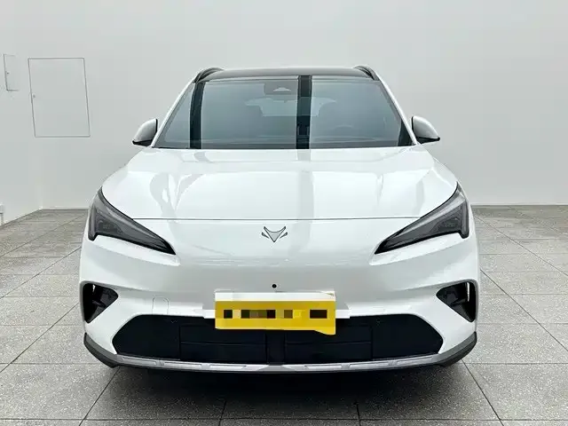 Arcfox Alpha T5 — Фото автомобиля 2