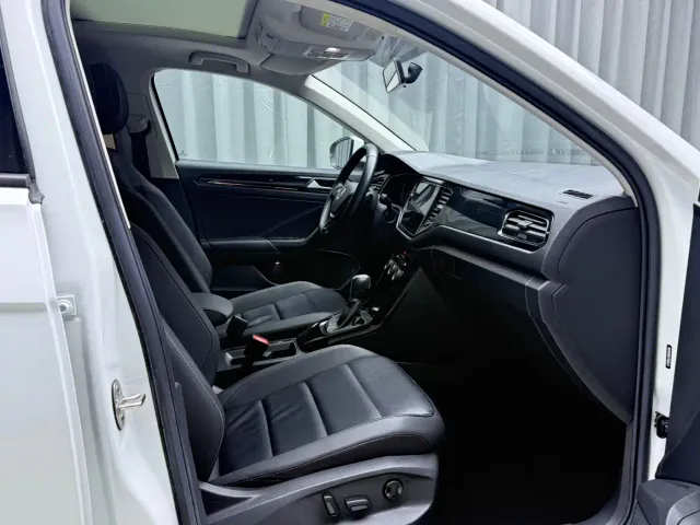 Volkswagen T-Roc — Фото автомобиля 18