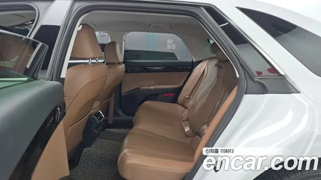 Hyundai Grandeur GN7 — Фото автомобиля 15