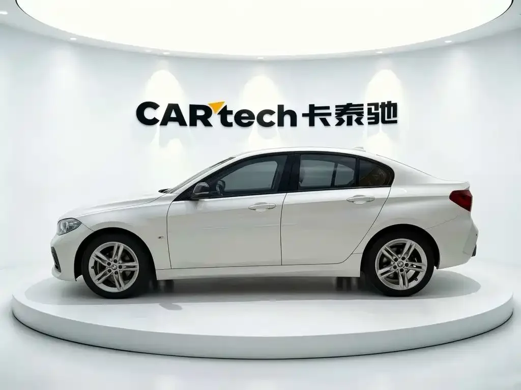 BMW BMW 1 Series 2020 Model 120i M Sport Package — Фото автомобиля 6