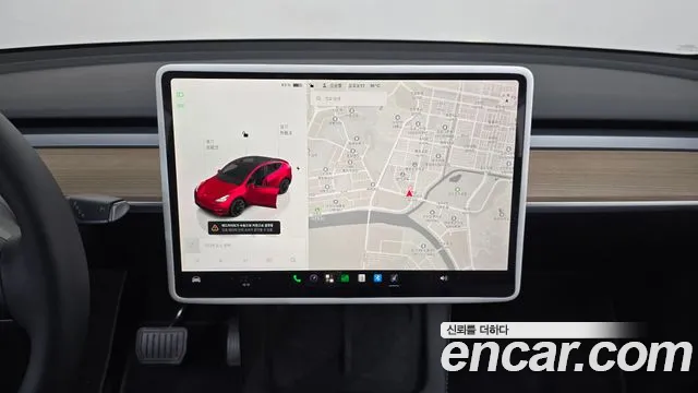Tesla Model Y — Фото автомобиля 18