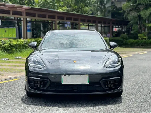 Porsche Panamera — Фото автомобиля 2