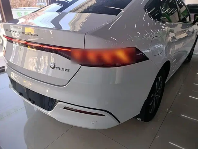 BYD Qin PLUS — Фото автомобиля 7