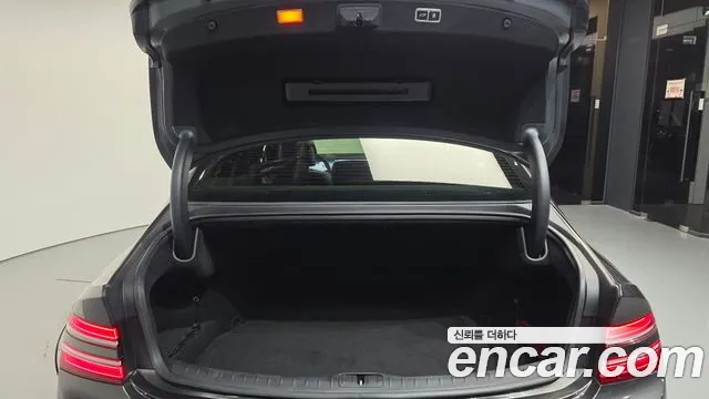 Genesis G80 RG3 — Фото автомобиля 26