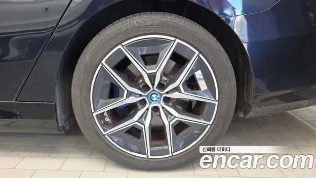 BMW i5 — Фото автомобиля 7