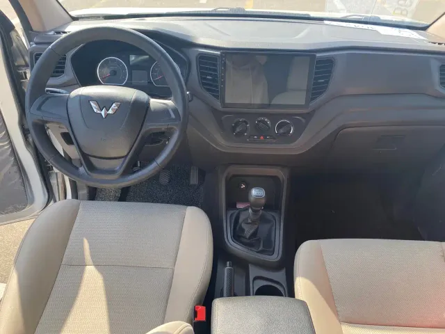 Wuling Hongguang V — Фото автомобиля 7