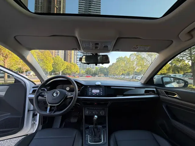 Volkswagen Lavida 2022 1.5L Auto Comfort Edition — Фото автомобиля 7