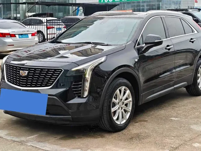 Фотография автомобиля — Cadillac XT4