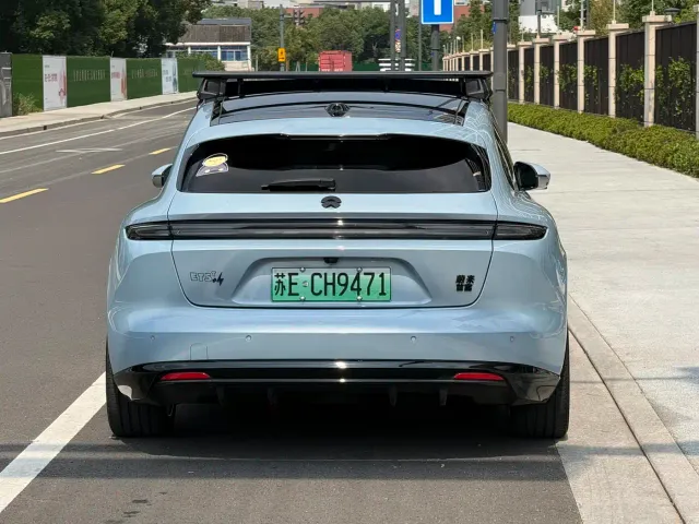Nio ET5 Touring — Фото автомобиля 8