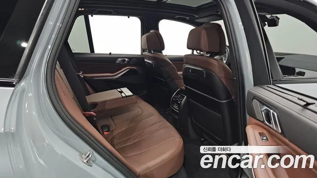 BMW X5 xDrive 40i M Sport — Фото автомобиля 22