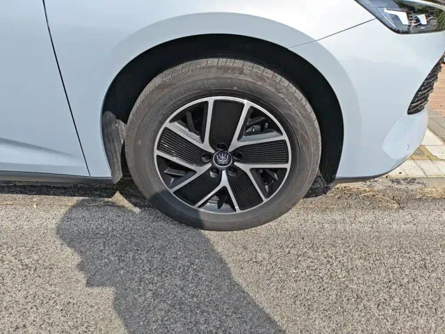 BYD Qin L — Фото автомобиля 8