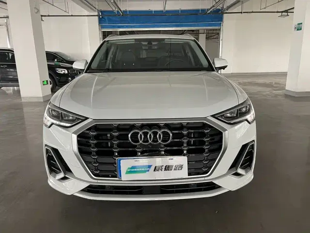 Audi Q3 — Фото автомобиля 2