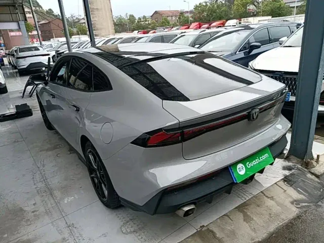 Changan UNI-V — Фото автомобиля 4