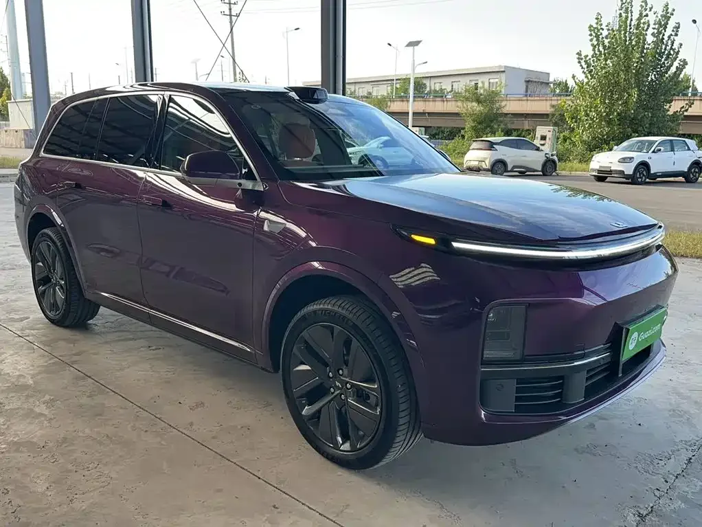 Li Auto Li Xiang L9 2022 Max — Фото автомобиля 12