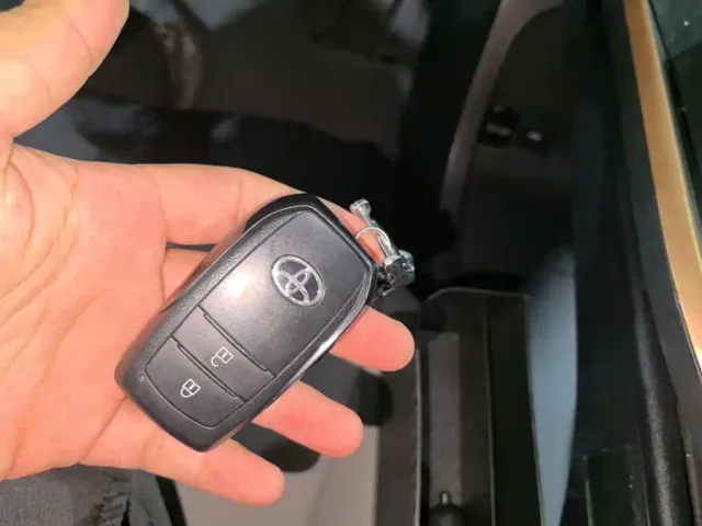Toyota bZ3 — Фото автомобиля 8