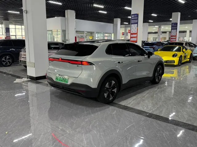 Deepal S05 — Фото автомобиля 9
