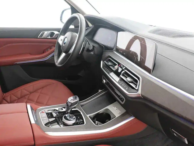 BMW X5 — Фото автомобиля 11