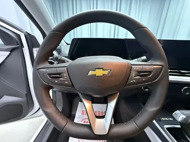 Chevrolet Monza — Фото автомобиля 11