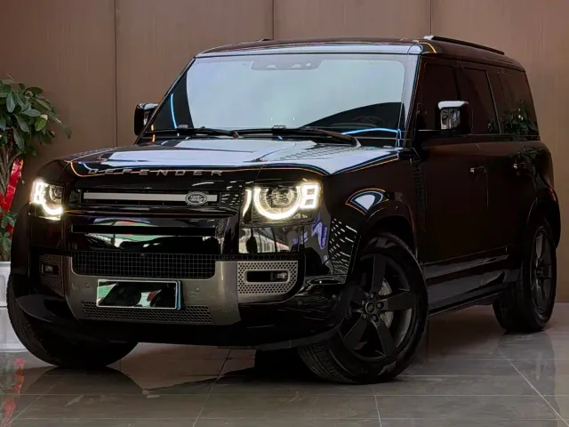 Фотография автомобиля — Land Rover Defender