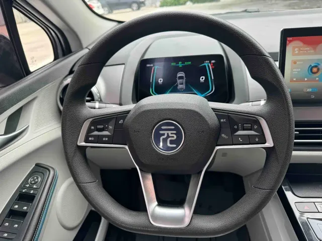 BYD Yuan Pro — Фото автомобиля 4