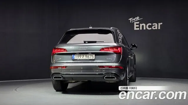 Audi Q5 — Фото автомобиля 2
