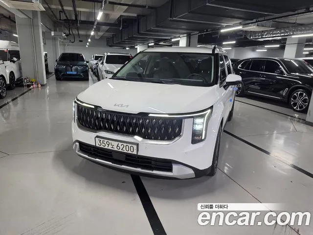 Фотография автомобиля — Kia Carnival
