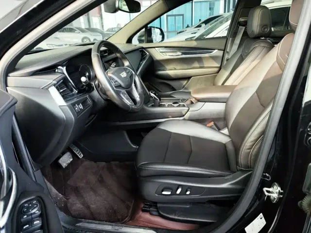 Cadillac XT5 — Фото автомобиля 14