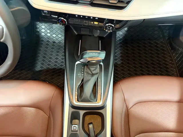 Chevrolet Monza — Фото автомобиля 11
