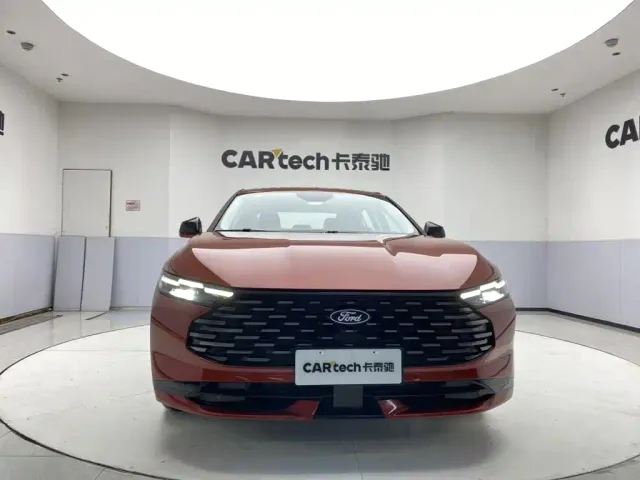Ford Mondeo — Фото автомобиля 3