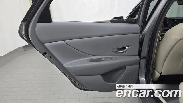Hyundai AVANTE Avante (CN7) — Фото автомобиля 24