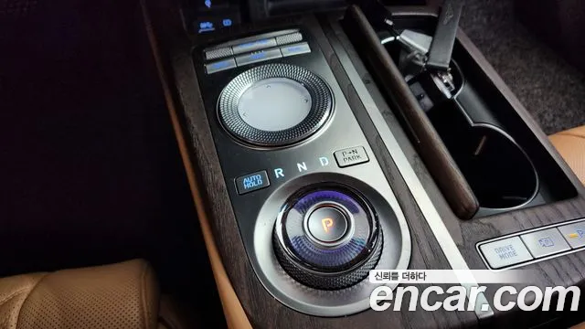 Genesis G80 Бензин 2.5 турбо 2WD — Фото автомобиля 8
