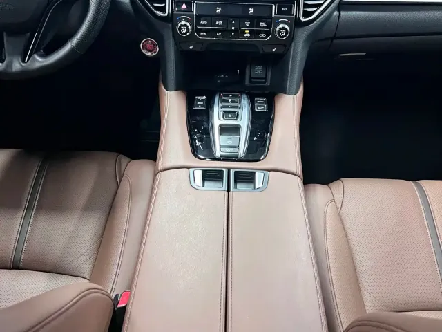 Honda Honda UR-V 2020 370TURBO 2WD Premium Elegance Edition — Фото автомобиля 15