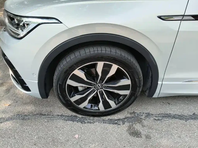 Volkswagen Tiguan L — Фото автомобиля 22