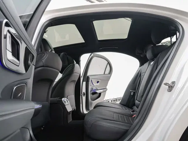 Mercedes-Benz C-Class — Фото автомобиля 23