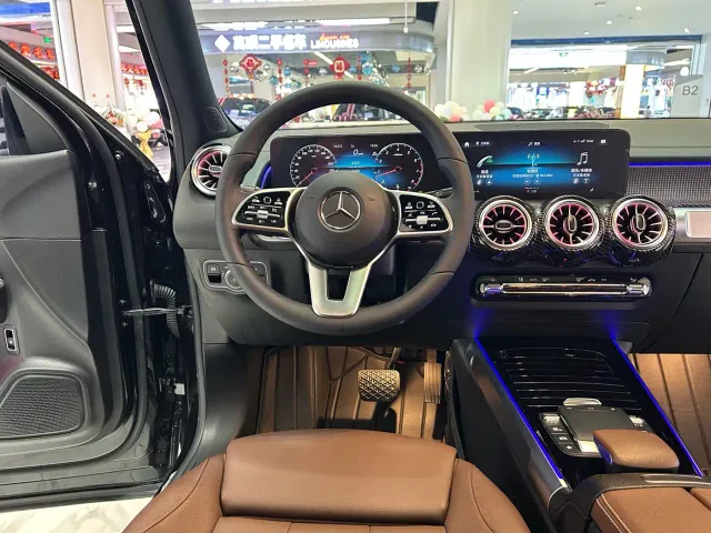 Mercedes-Benz GLB-Class — Фото автомобиля 13