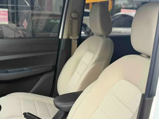 Wuling Hongguang — Фото автомобиля 7