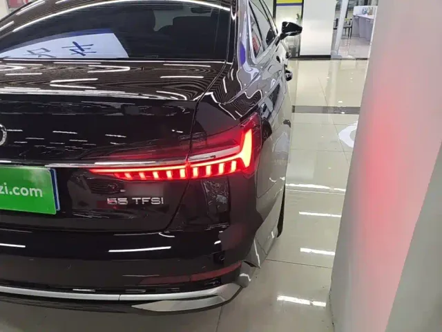 Audi A6L — Фото автомобиля 23