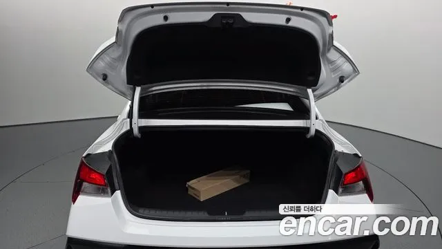 Hyundai Avante — Фото автомобиля 26