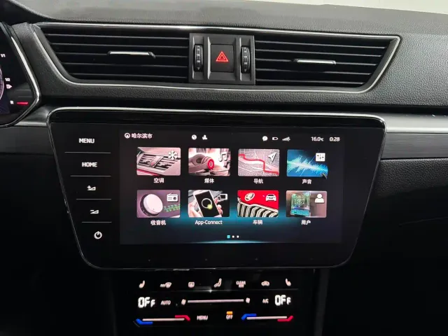 Skoda Superb — Фото автомобиля 7