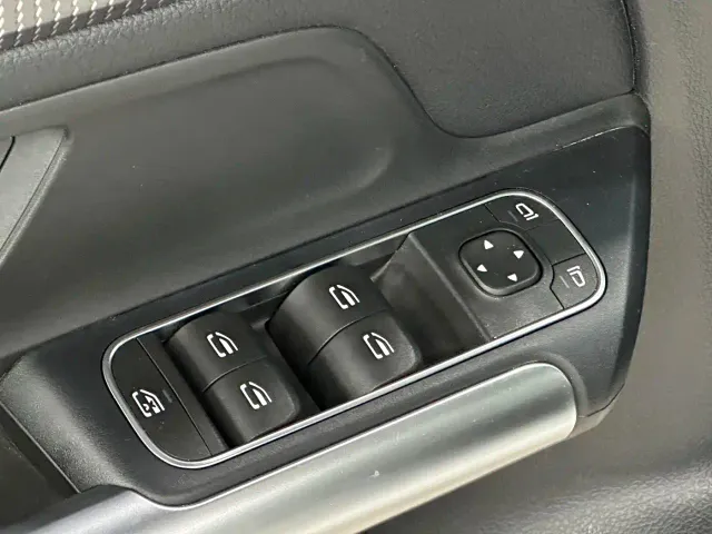 Mercedes-Benz B-Class — Фото автомобиля 26