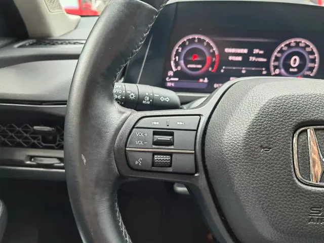 Honda Accord — Фото автомобиля 25