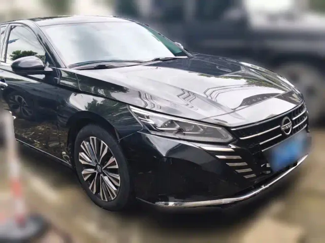 Nissan Teana — Фото автомобиля 23