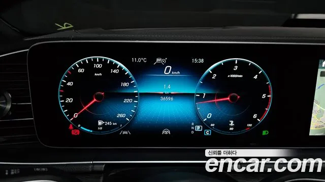 Mercedes-Benz GLS-Class — Фото автомобиля 8