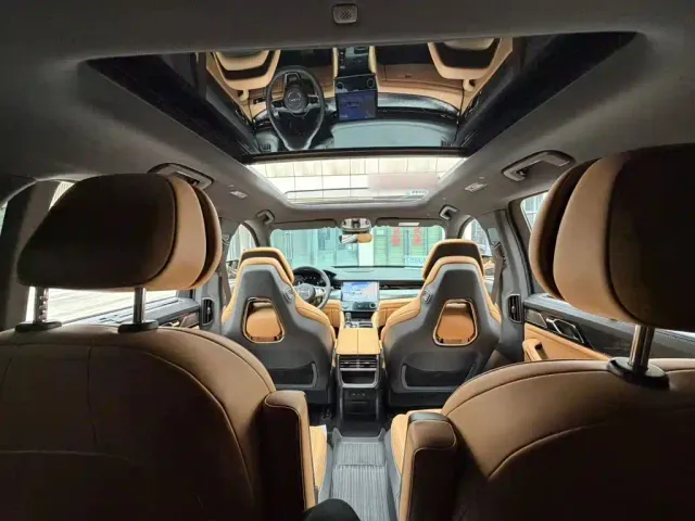 Lynk & Co 09 — Фото автомобиля 13