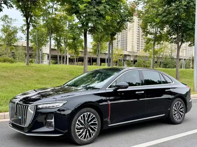 Фотография автомобиля — Hongqi H5