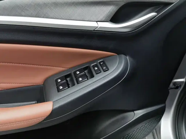 Changan Eado — Фото автомобиля 9